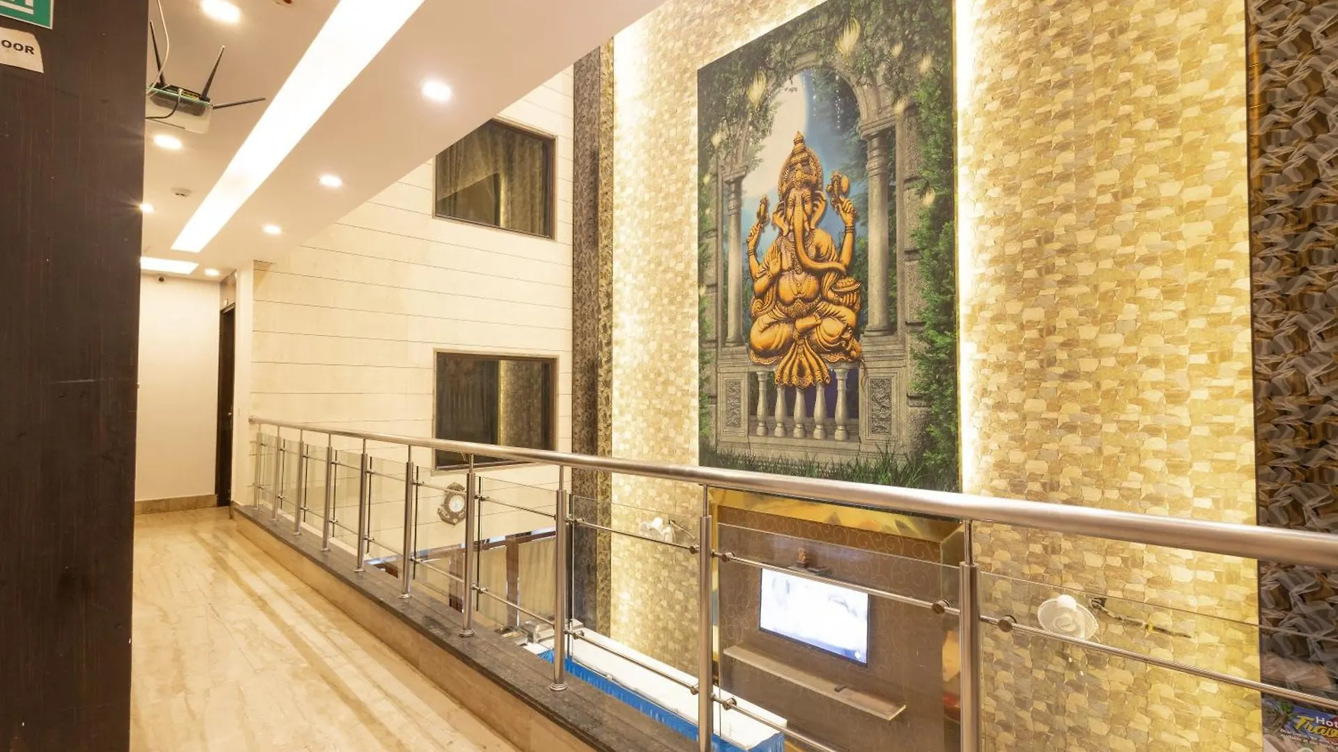 Hotel Gold Souk - Karol Bagh Дели