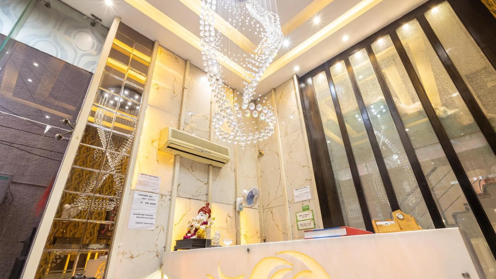 Hotel Gold Souk - Karol Bagh Дели
