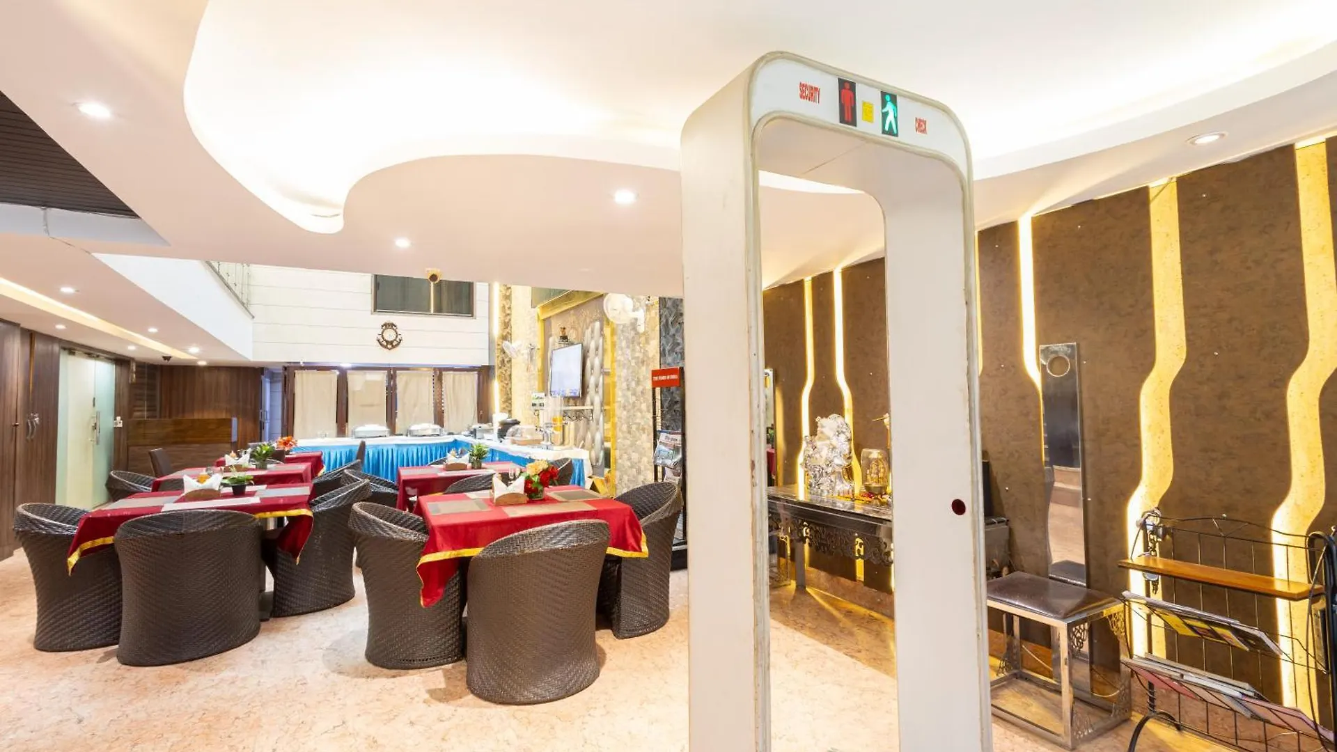 Hotel Gold Souk - Karol Bagh Дели